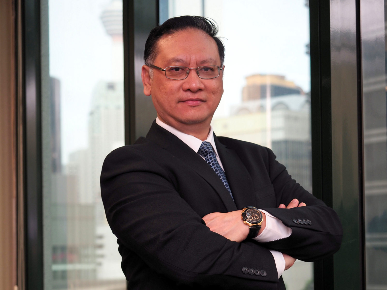 eMagazine - Azmi & Associates