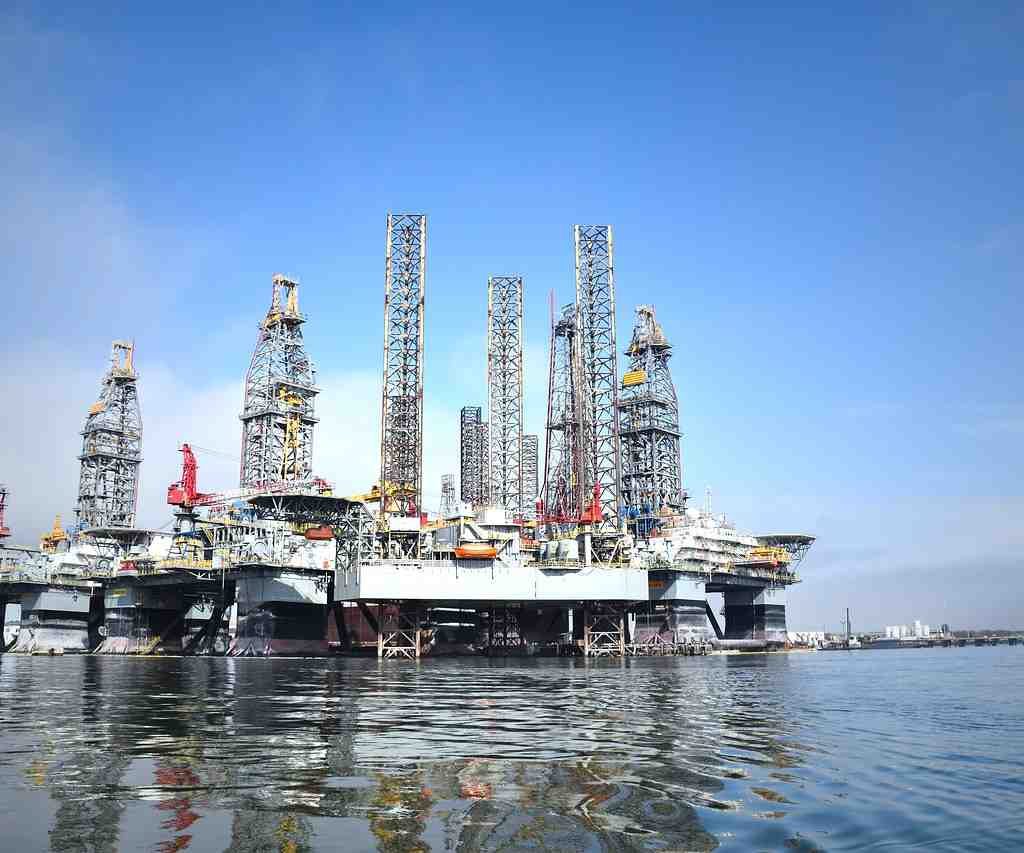 Foreign Investors' Participation in the Upstream Service Sector for the Oil & Gas (O&G) Industry in Malaysia