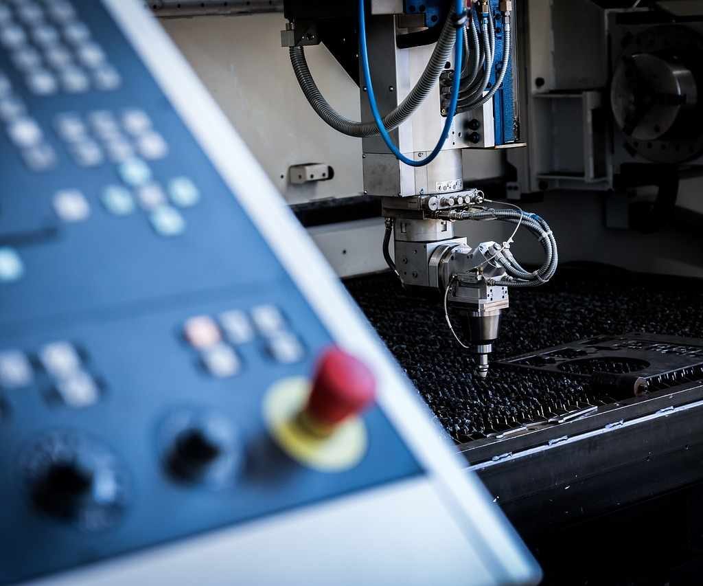Article - Malaysia’s Shift to Smart Manufacturing - Key Legal Risks for Foreign Investors in Robotics and Factory Automation